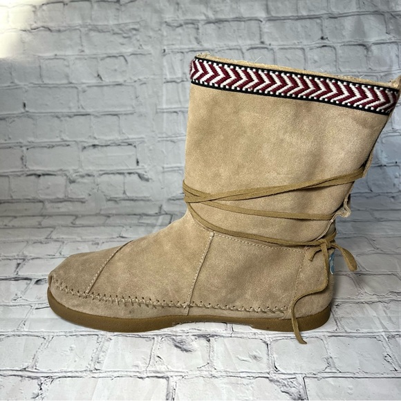 TOMS Nepal Suede Fur Lined Boots Sz 10 - Picture 7 of 10